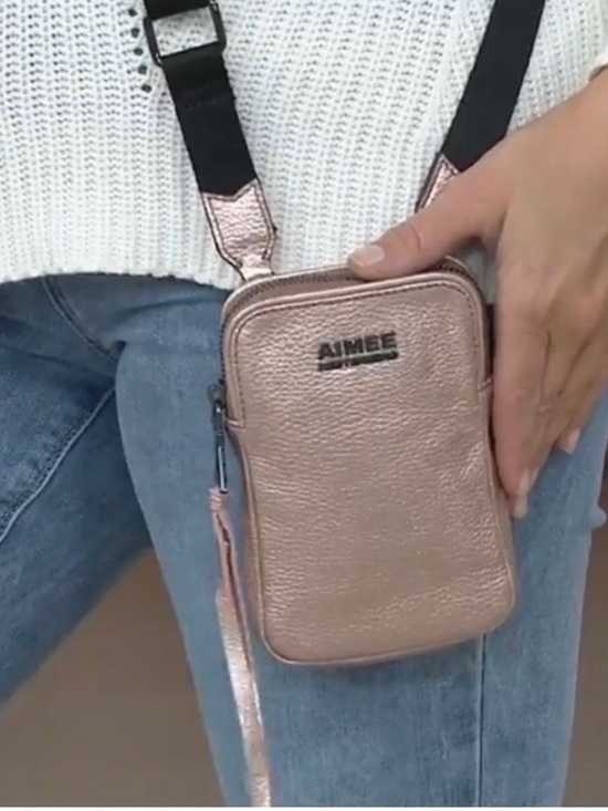 Aimee Kestenberg Handbags - 🩷 AIMEE KESTENBERG ROSE GOLD LEATHER STADIUM BAG!